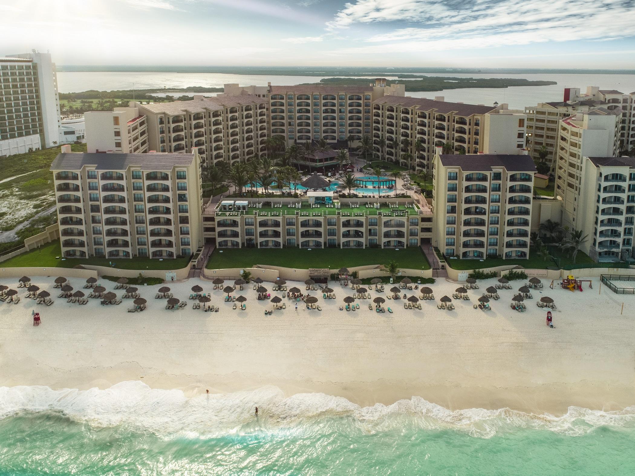 The Royal Islander - An All Suites Resort Cancún Esterno foto