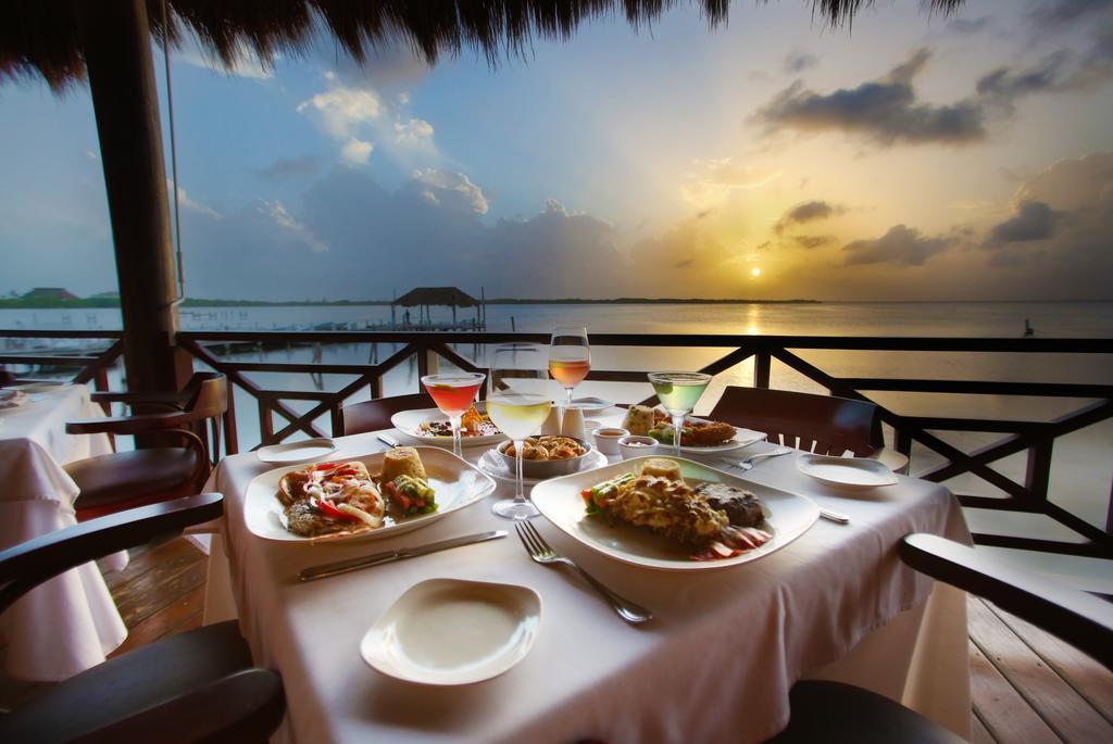 The Royal Islander - An All Suites Resort Cancún Esterno foto